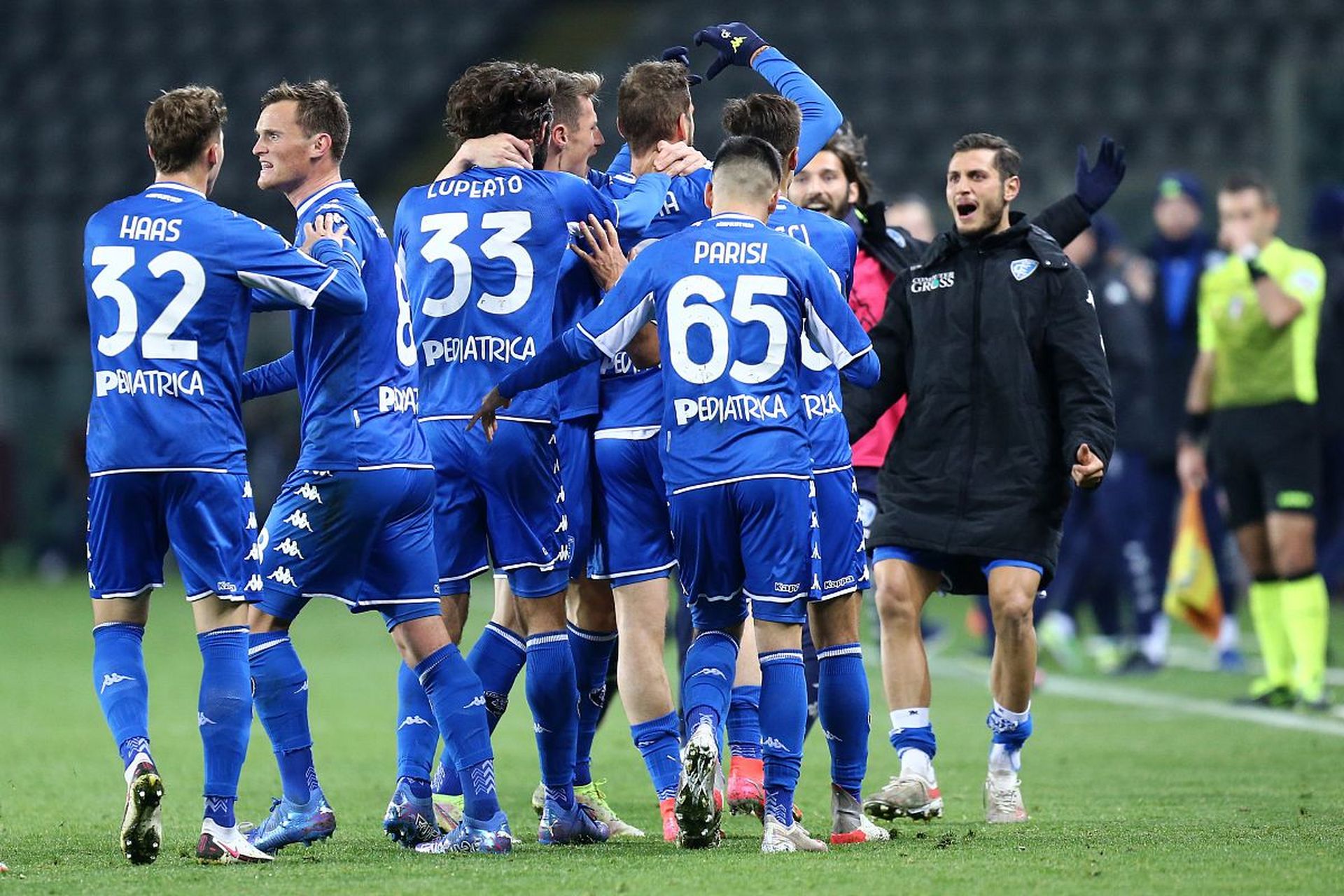 配上一个 配上一个