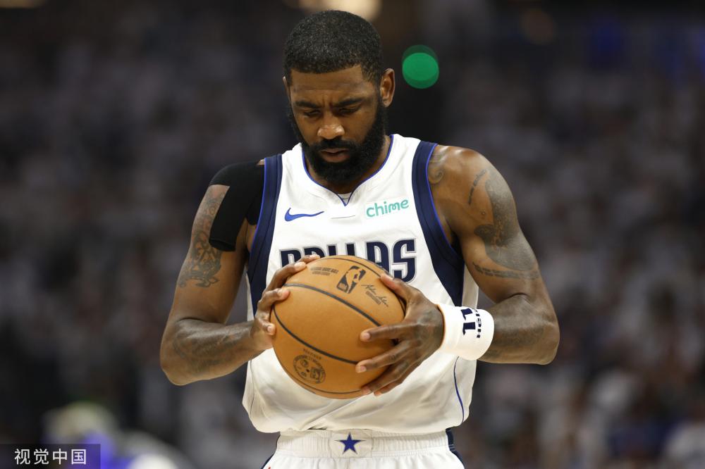 球迷感到振 球迷感到振