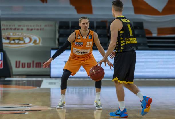 以全面压制 以全面压制