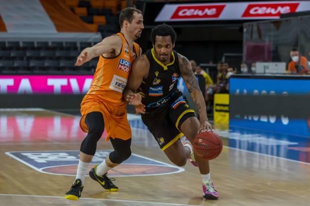 强赛期间 强赛期间